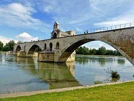 Les avantages d’un centre de formation à Avignon Pont d’Avignon